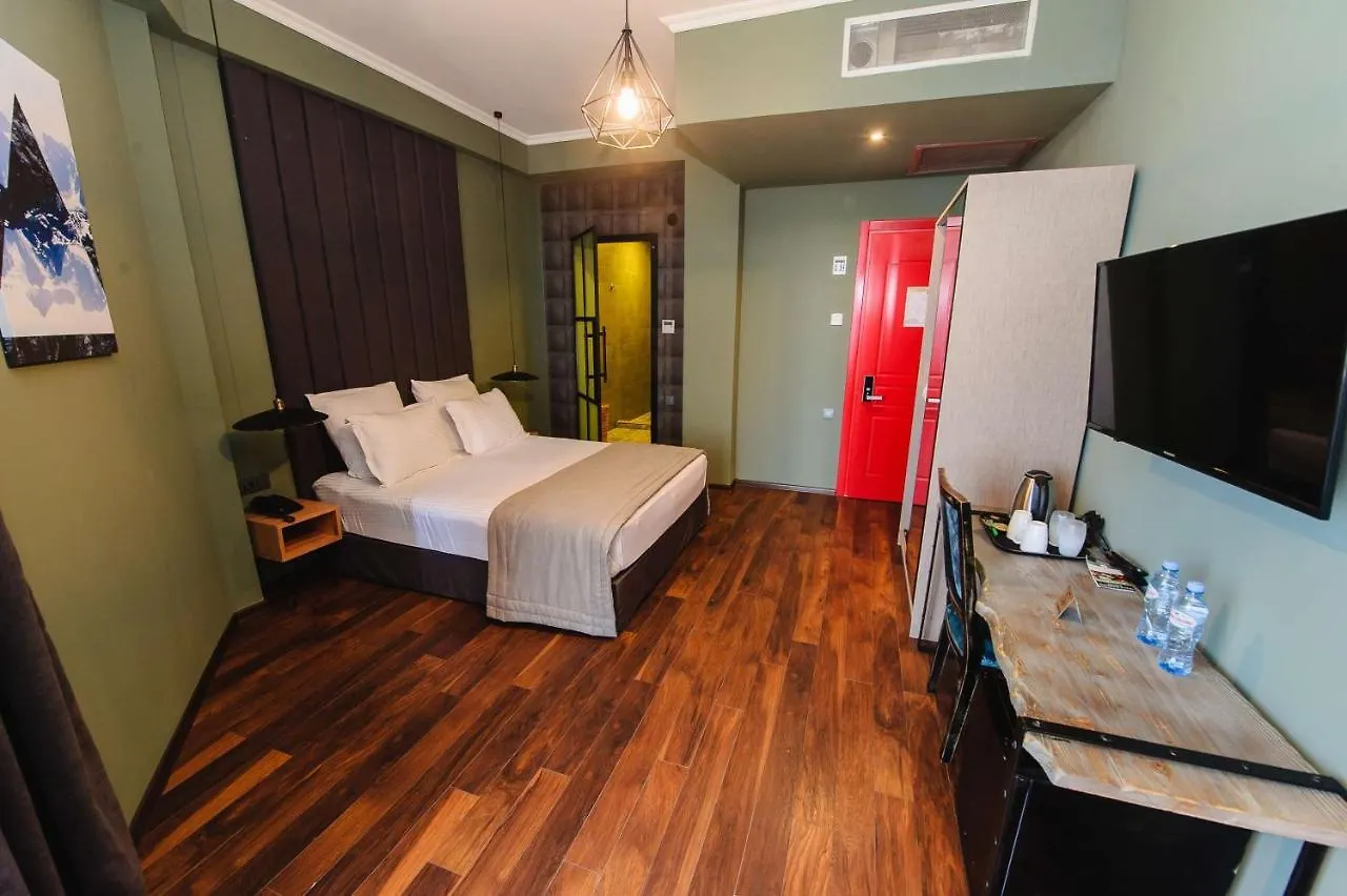 Boulevardside Batumi Hotel